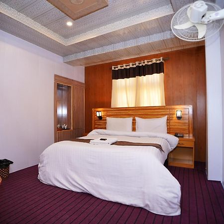 Hotel Hunza Elites By Orane Karimabad  Esterno foto